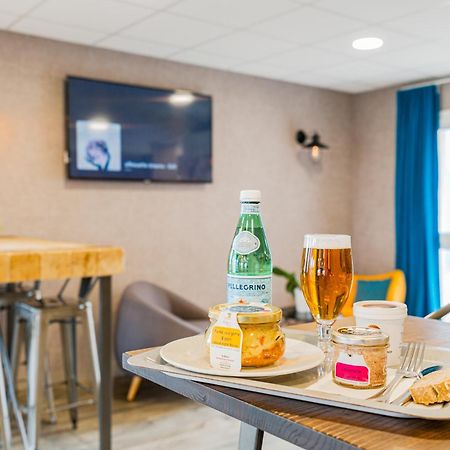 Kyriad Direct Tours Sud - Chambray Les Tours Zewnętrze zdjęcie