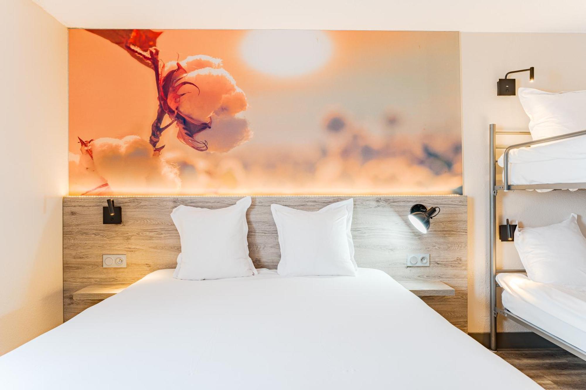 Kyriad Direct Tours Sud - Chambray Les Tours Zewnętrze zdjęcie